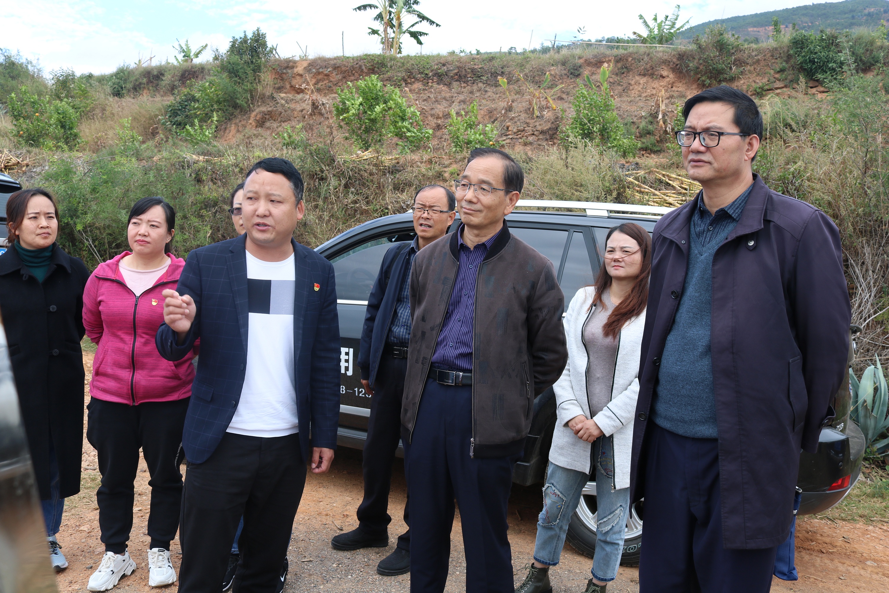 红土坡村民委员会领导团队全新概览